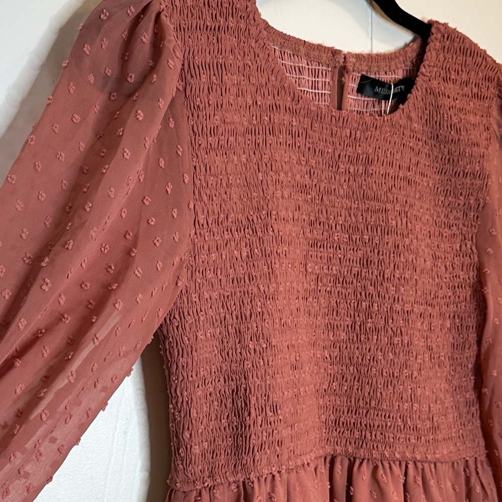 Elegant Long Sleeve Dress in Rose - Picture 6 of 13